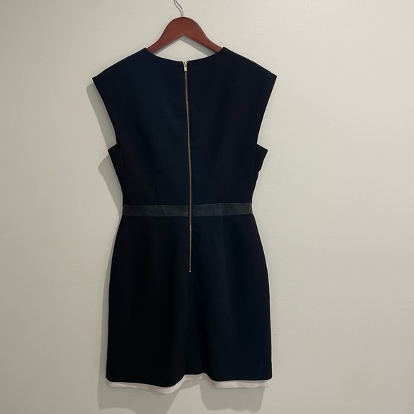 Banana Republic “LBD” Little Black Dress. - Picture 3 of 3